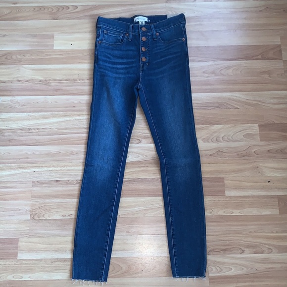 Madewell | Mid Rise Skinny Leg Button Fly Size 25 - Picture 3 of 9